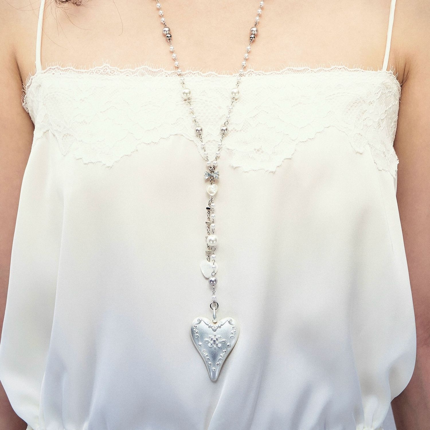 Butterfly Pearl Pendant Neckla - đánh giá và giá Butterfly Clasp Deployant